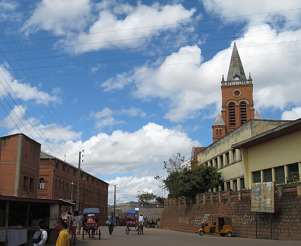 587px AmbositraCathedral